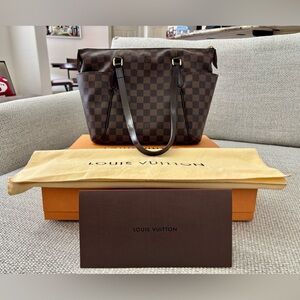 Louis Vuitton Totally PM